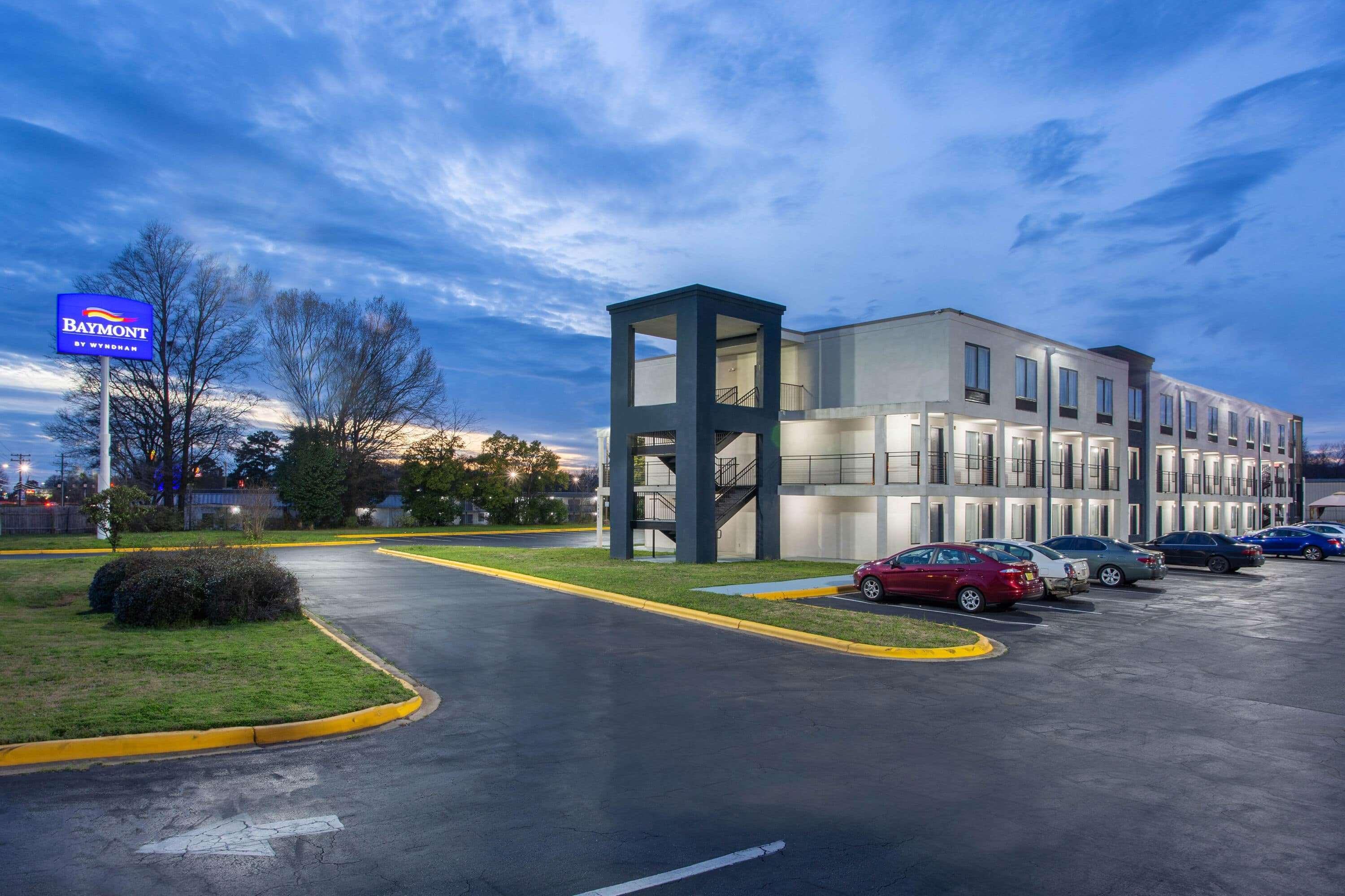 Baymont By Wyndham Charlotte University Exterior foto