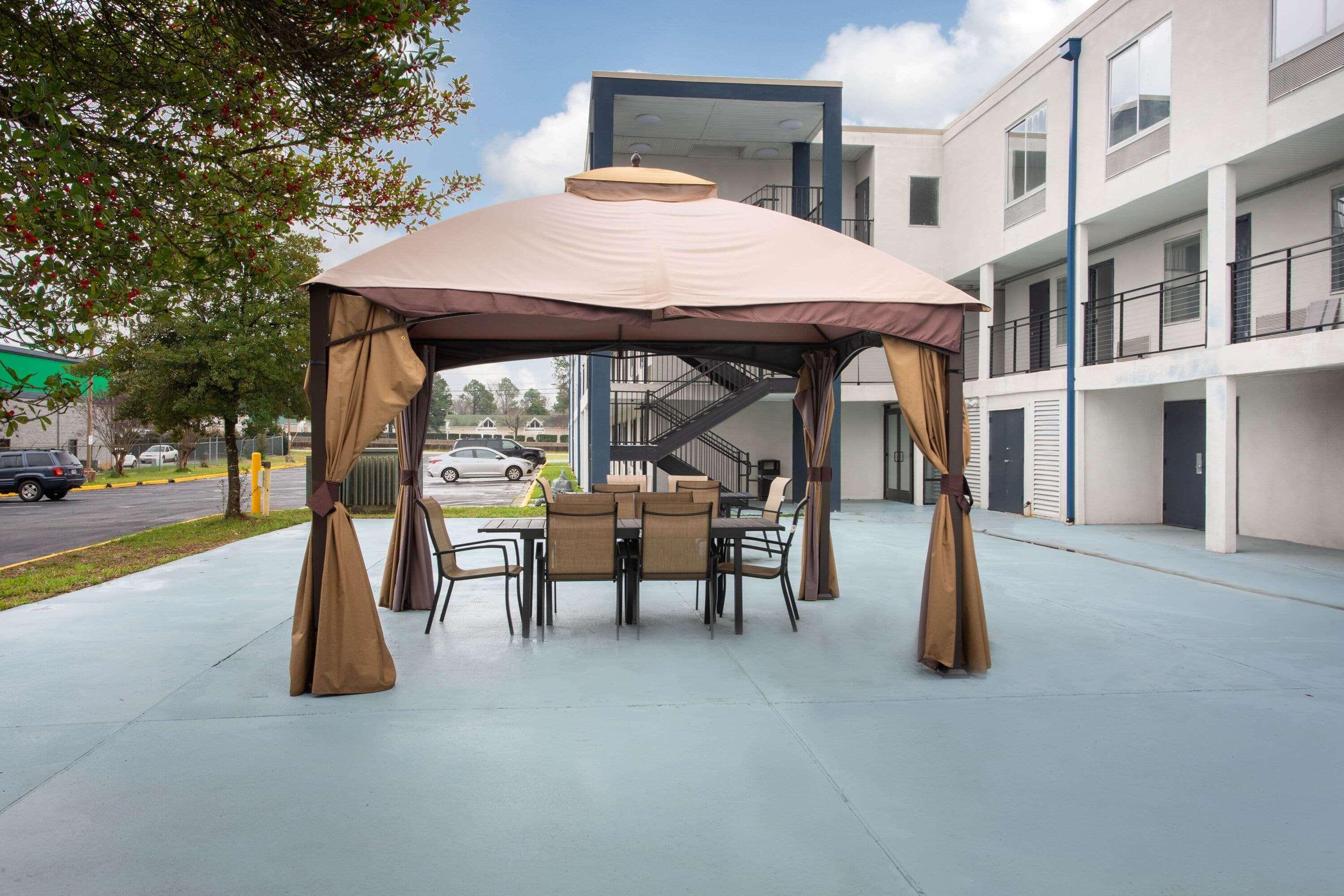 Baymont By Wyndham Charlotte University Exterior foto